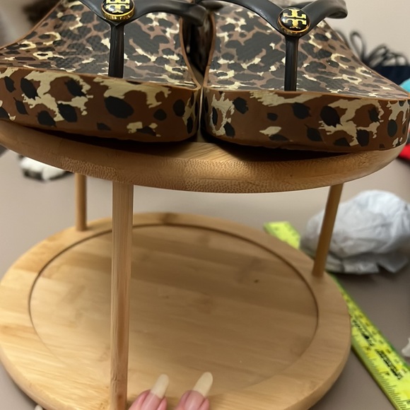 Tory Burch platform sandals - Picture 5 of 9